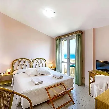Mida 3* Scoglitti