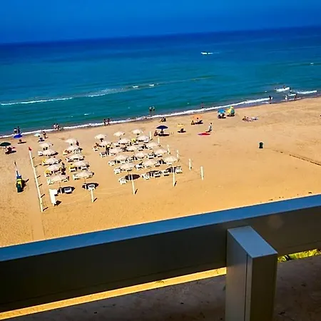 Hotel Mida