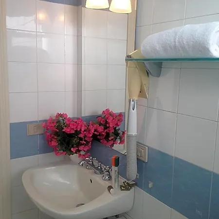 Mida Hotel 3*